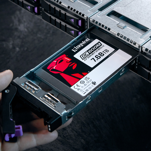 Kingston Technology SEDC600M/7680G  