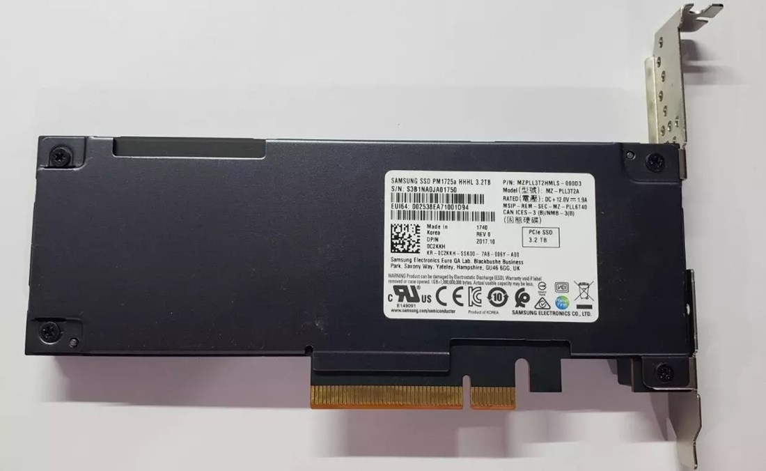 Samsung MZPLL3T2HMLS-000D3  