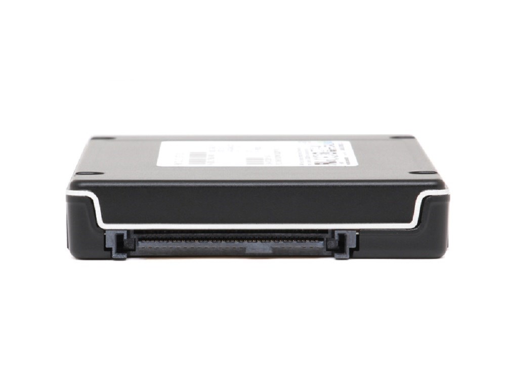 Samsung MZWLJ1T9HBJR-00007  