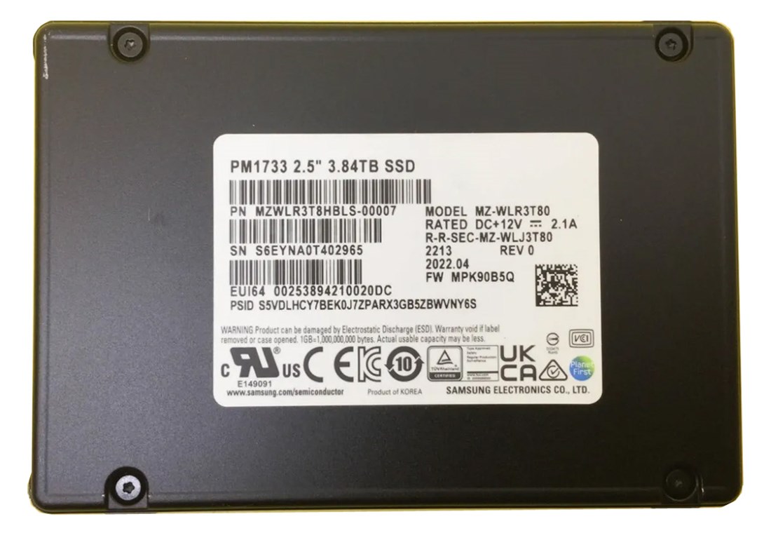 Samsung MZWLR3T8HBLS-00007  
