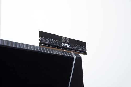 Kingston Technology KF556R28RBE-16  